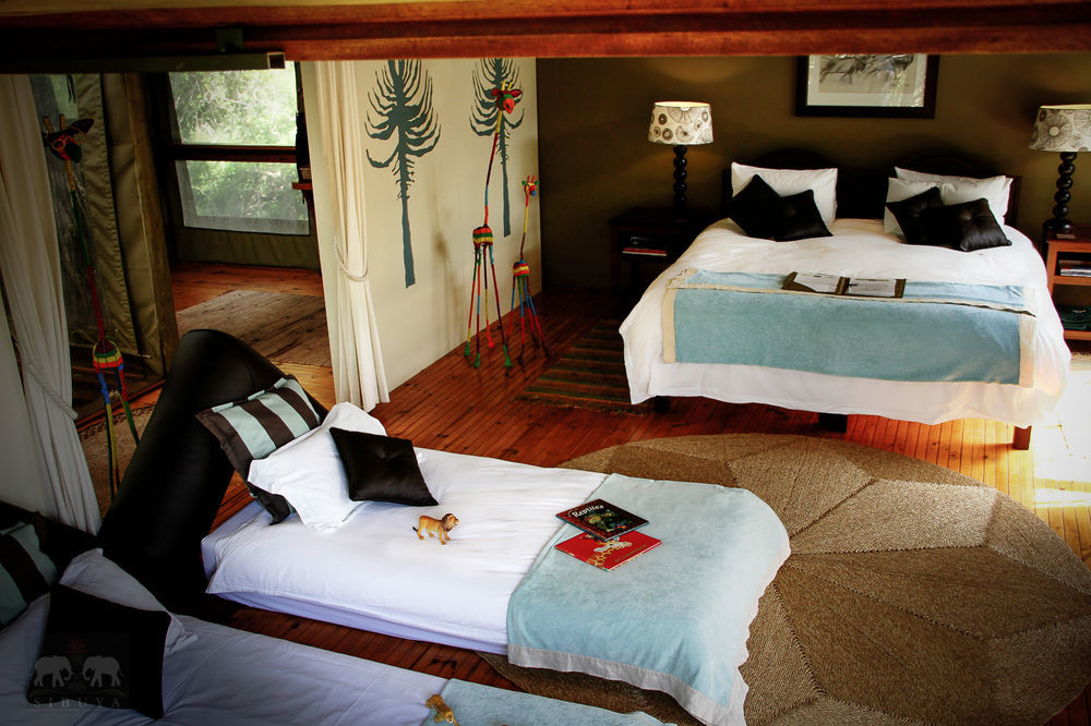Sibuya Game Reserve And Lodge Kenton on Sea Exterior photo
